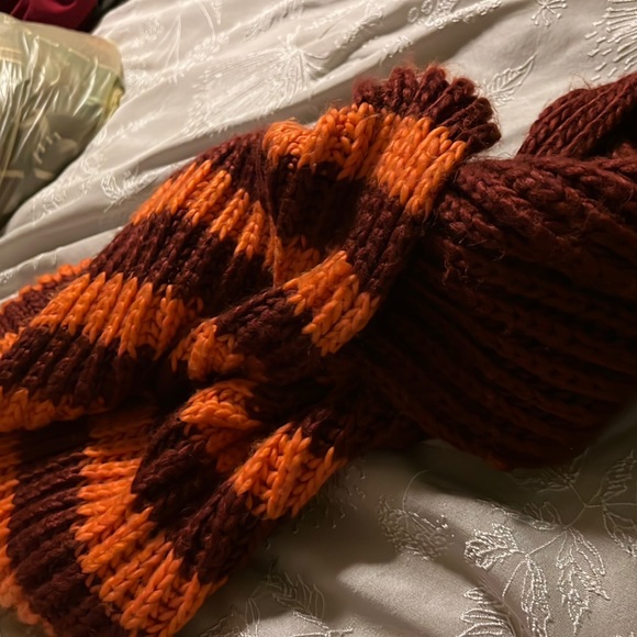 Mossimo infinity scarf. Feeling lucky 🍀??? - Picture 3 of 3